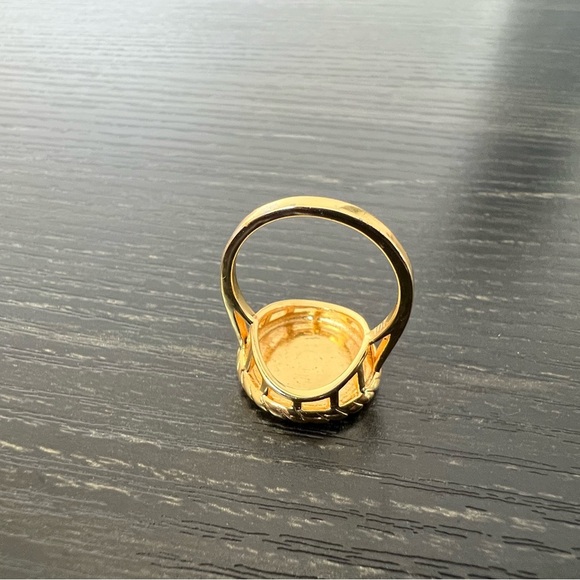 10k Yellow Gold CHINESE PANDA BEAR COIN REPLICA Beauty Vintage Gold Ring - Picture 4 of 6